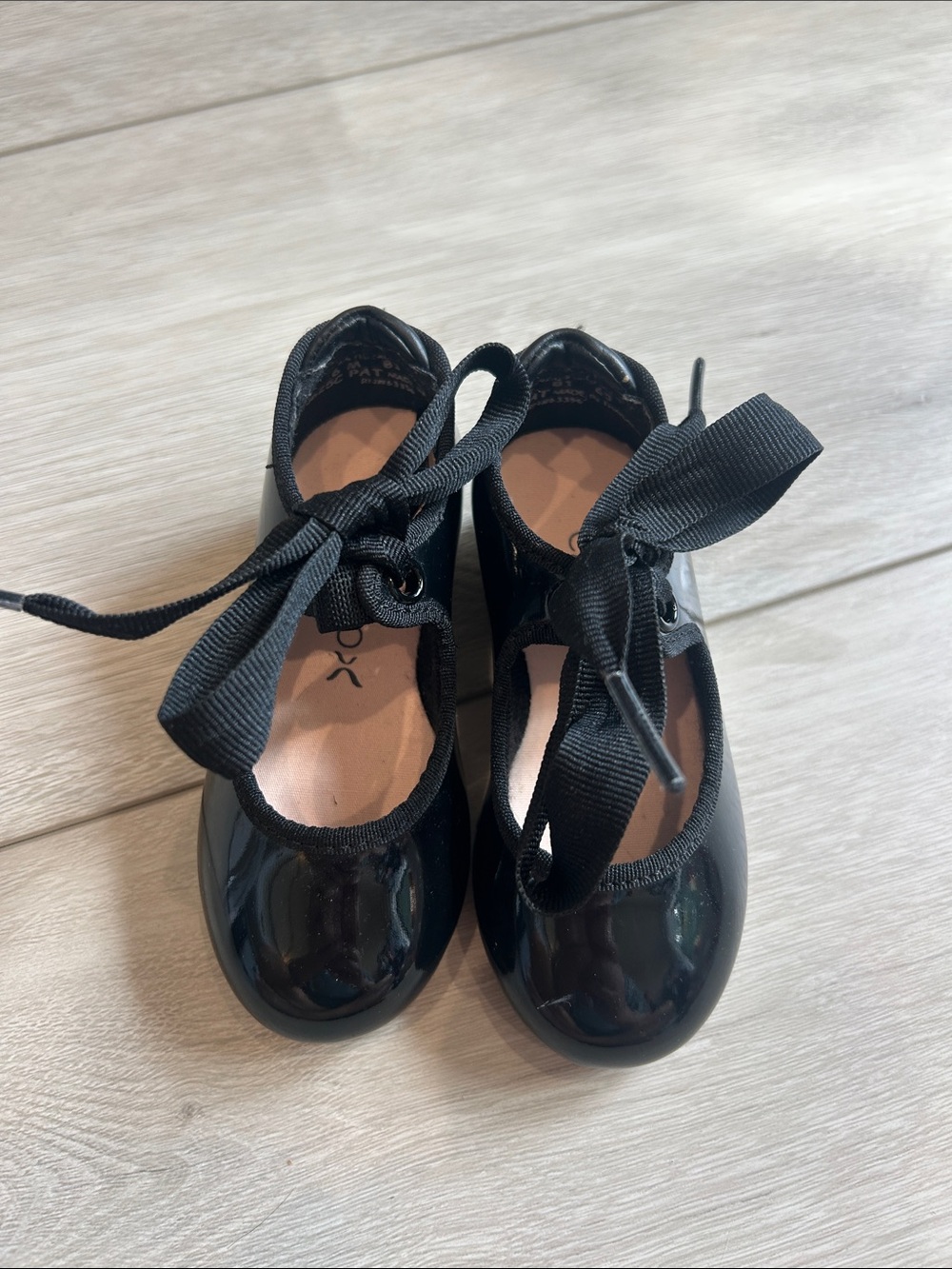 Capezio Jr. Tyette Black Patent Tap Shoes Girls Size 6 Toddler